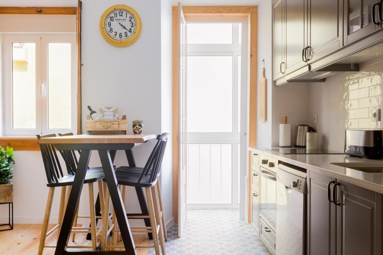 Feel In Stunning Renovated Nest In Graça Apartamento Lisboa